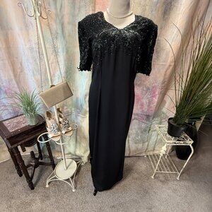 NEW VTG 📌Gunit Richly Beaded Evening - Formal Dress with Scalloped Sleeves Hem